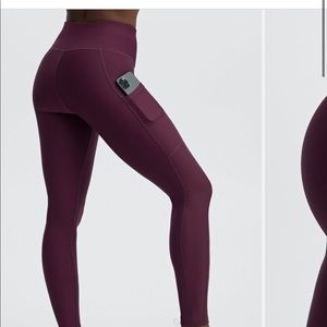 Fabletics High Waisted Pocket Legging